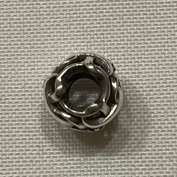 Pandora infinity knot charm - Picture 4 of 10